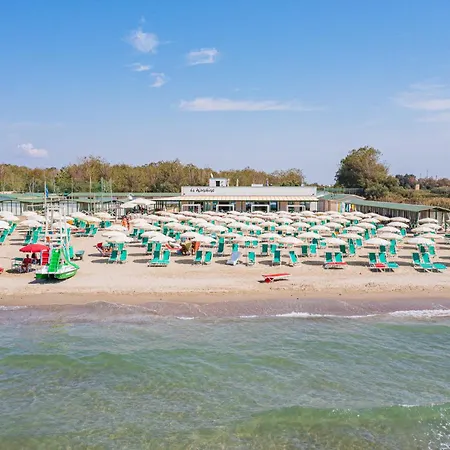 La Rondine Aparthotel